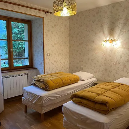 6 Personnes Chez Gaby *