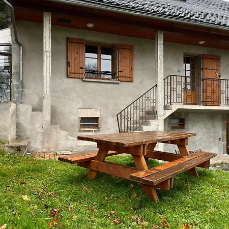 6 Personnes Chez Gaby * Montgreleix