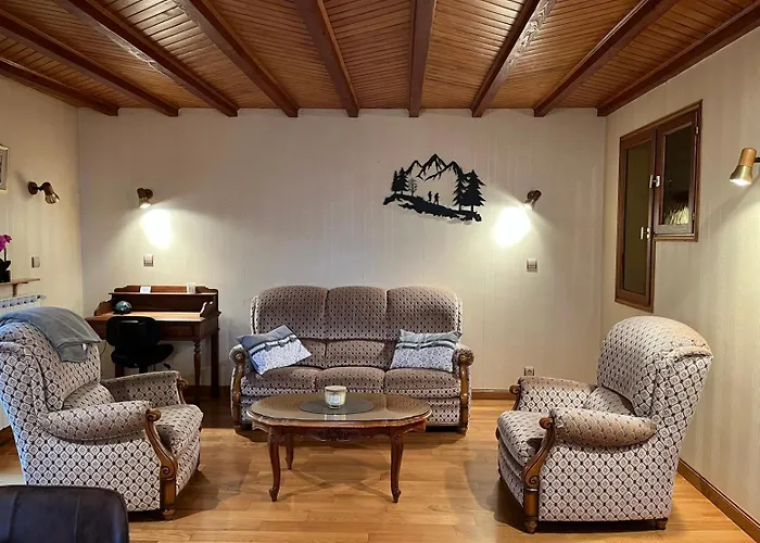 6 Personnes Chez Gaby Holiday home Montgreleix